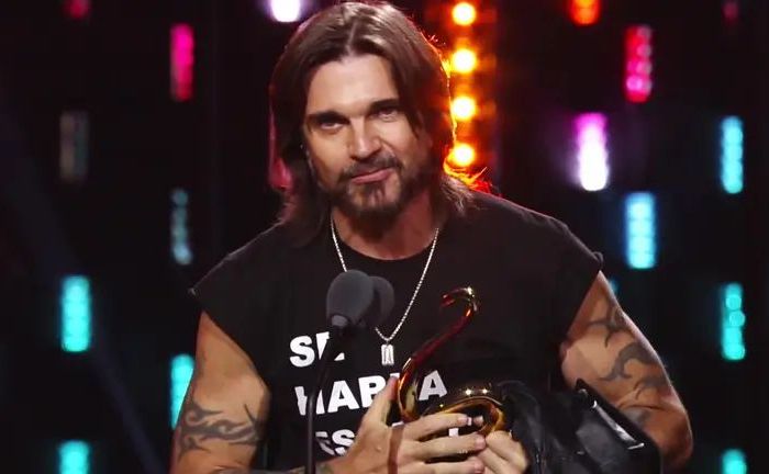 Juanes, entre el aplauso y la carretera: anuncia ‘Juanes World Tour 2026’ y presenta ‘JuanesTeban’ tras recibir Premio Lo Nuestro a la Trayectoria
