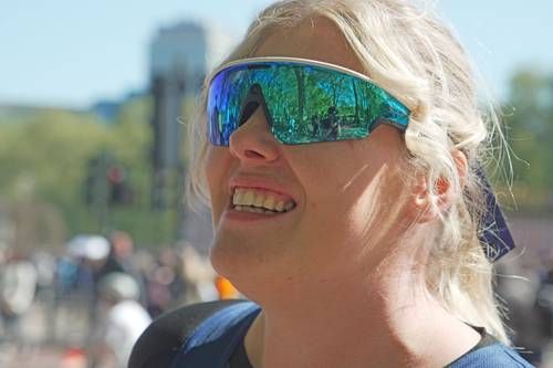 Corredores con debilidad visual usarán gafas con IA en el Maratón de Londres
