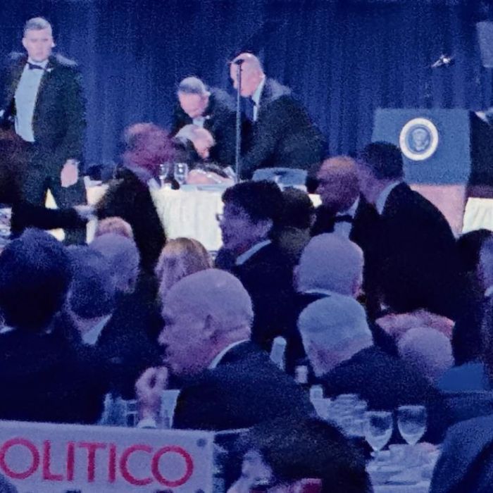 Tiroteo afuera de la cena de corresponsales de la Casa Blanca; Trump evacuado y un agente del Servicio Secreto herido