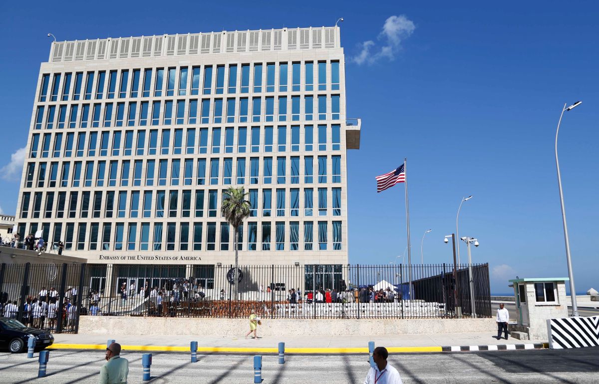 canciller-cubano-afirma-que-el-bloqueo-energetico-de-ee-uu-dejo-a-100000-pacientes-a-la-espera-de-cirugia