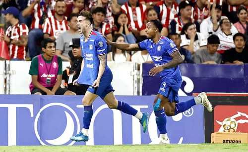 Cruz Azul, primer finalista del Clausura 2026 tras vencer 2-1 a Chivas (4-3 global)