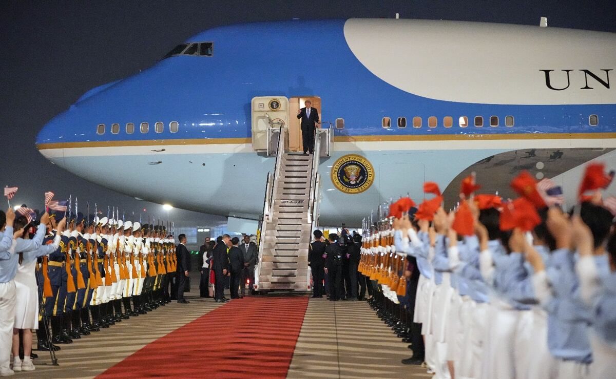 donald-trump-llega-a-pekin-para-una-cumbre-con-xi-jinping-2