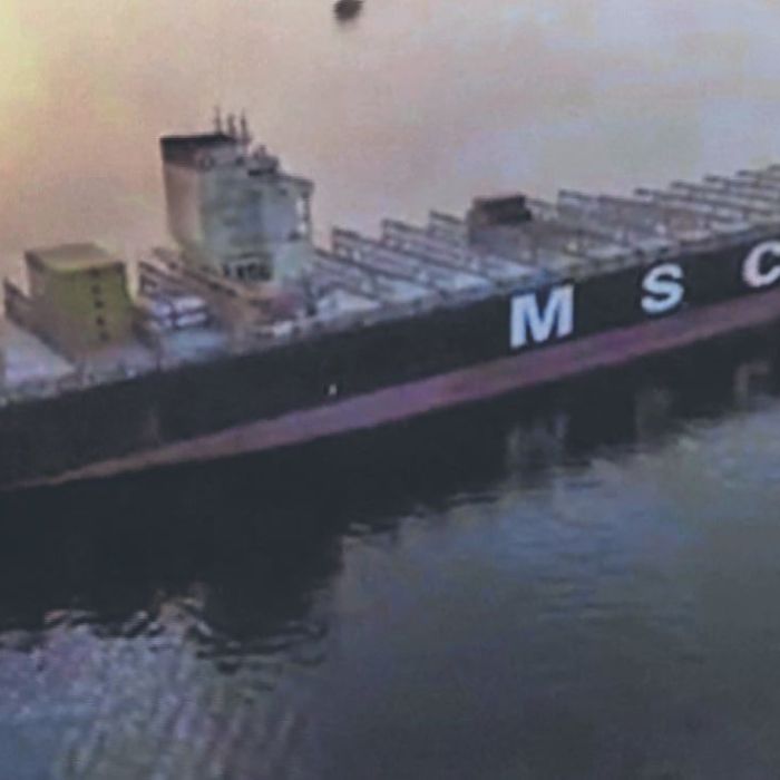 Estados Unidos atacó e inutilizó dos petroleros iraníes; Baréin reporta arrestos vinculados a la Guardia Revolucionaria