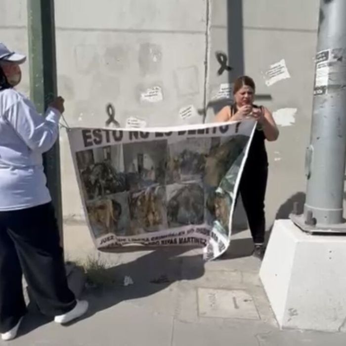 Familiares protestan en Ciudad Juárez a casi un año del hallazgo en el crematorio Plenitud