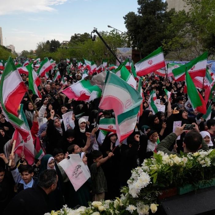 Irán acusa a EU de violar el alto el fuego tras ataques en el sur del país