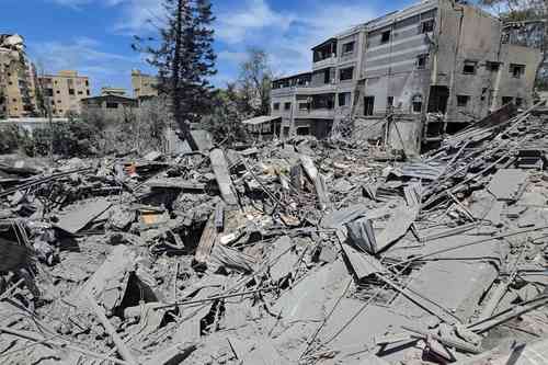Israel mantiene bombardeos en Líbano pese a prórroga del alto el fuego; autoridades libanesas reportan víctimas