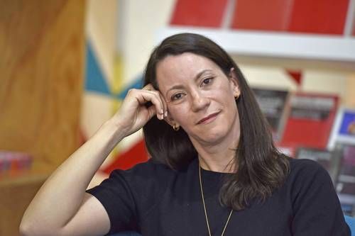 Mariana Marsal presenta ‘Pespuntes’, novela sobre memoria e identidad