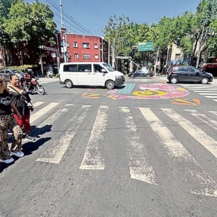 PAN cuestiona gasto millonario en la “ajolotización” de la CDMX; pintura muestra desgaste antes del Mundial