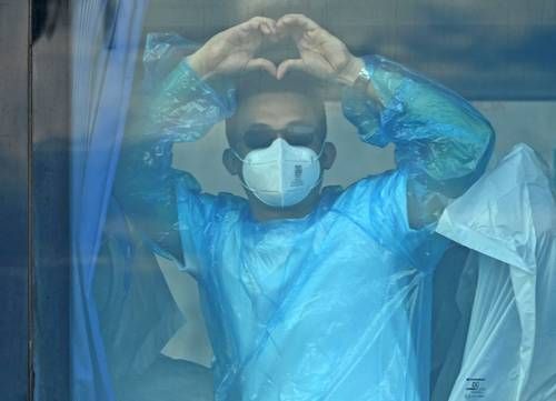 Pasajeros del MV Hondius son repatriados tras brote de hantavirus