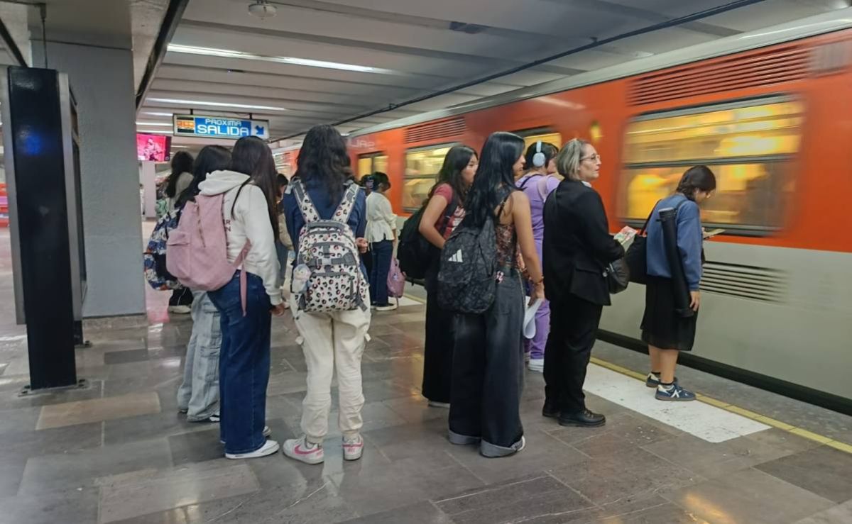 retrasos-y-aglomeraciones-en-el-metro-cdmx-este-lunes-25-de-mayo-de-2026