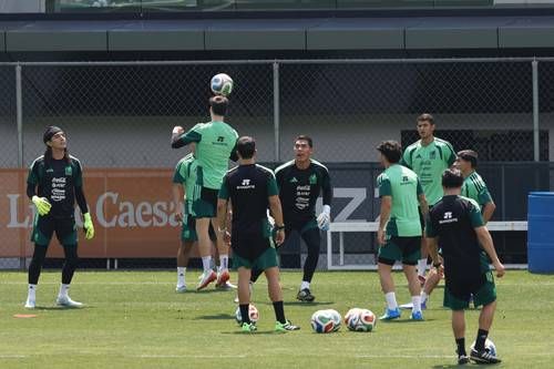 seleccion-mexicana-inicia-concentracion-en-el-car-aguirre-advierte-que-quien-no-asista-queda-fuera-del-mundial