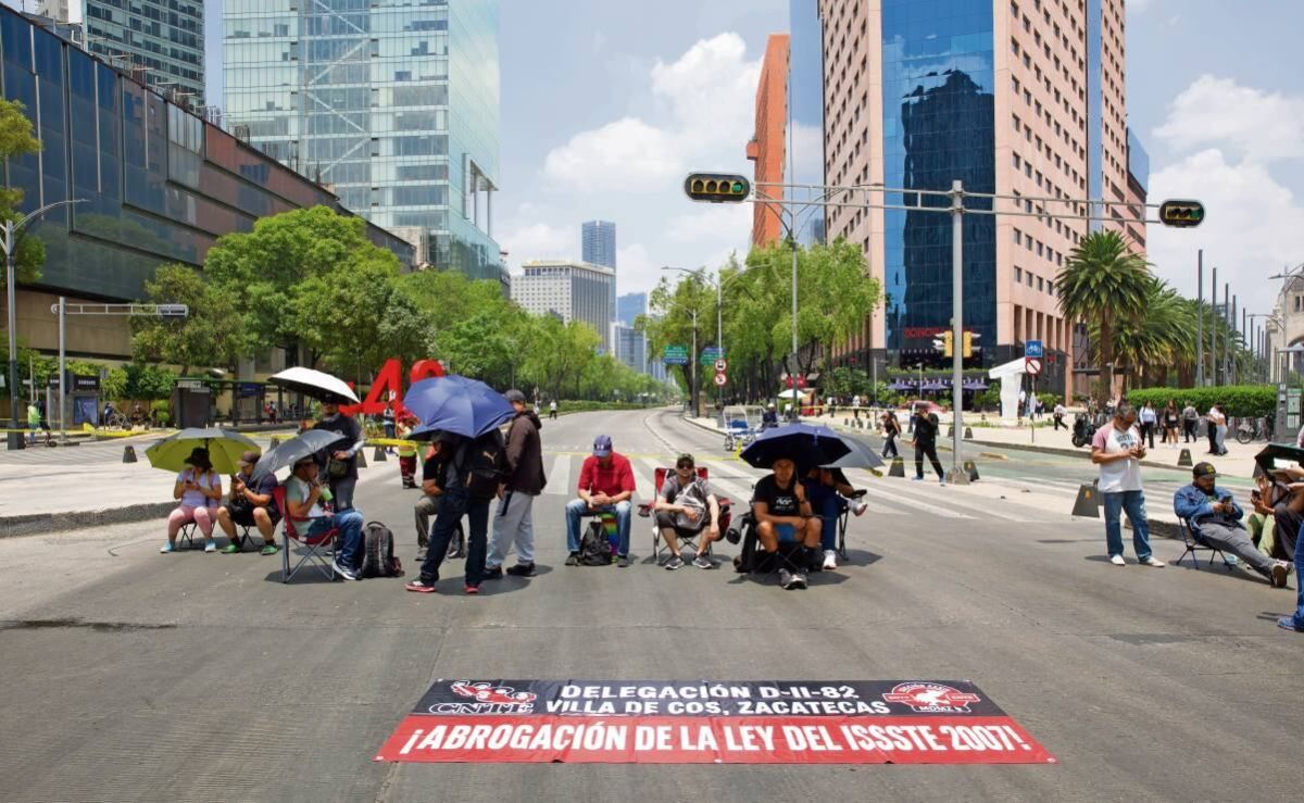 cnte-sale-de-segob-sin-acuerdos-maestros-prometen-regresar-a-una-nueva-mesa-de-dialogo