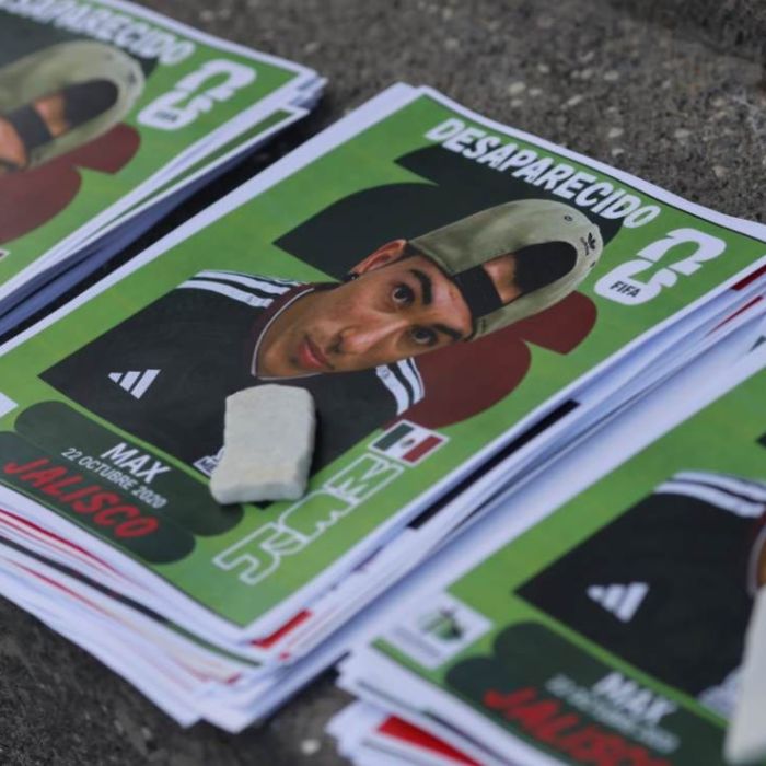 En Jalisco convierten fichas de búsqueda en “cartitas” del Mundial para visibilizar desapariciones