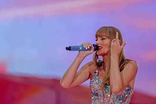 taylor-swift-anuncia-cancion-original-i-knew-it-i-knew-you-para-toy-story-5