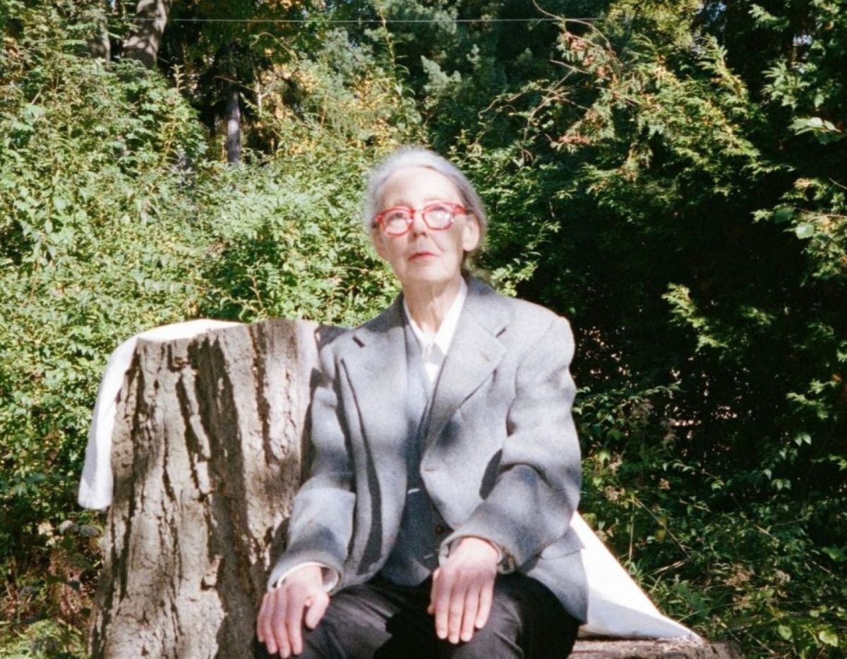 anne-carson-recorrio-espana-a-pie-y-convirtio-el-camino-de-santiago-en-literatura