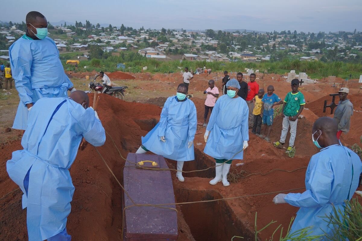 brote-de-ebola-en-la-rdc-supera-4-mil-muertes-y-se-convierte-en-el-segundo-mas-letal-de-la-historia