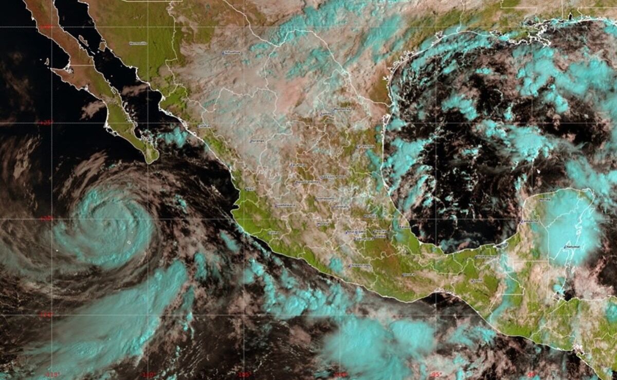 rachel-se-mantiene-como-huracan-categoria-1-y-provoca-lluvias-fuertes-en-baja-california-sur