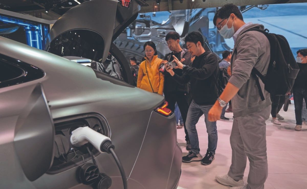 reparar-un-auto-electrico-puede-costar-mas-por-su-bateria-y-tecnologia